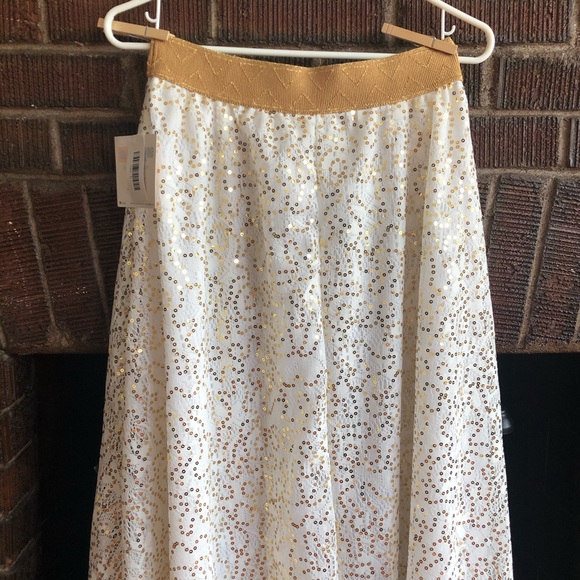 Lularoe White/Gold Sequined Lucy Maxi Skirt S NWT - Picture 5 of 5